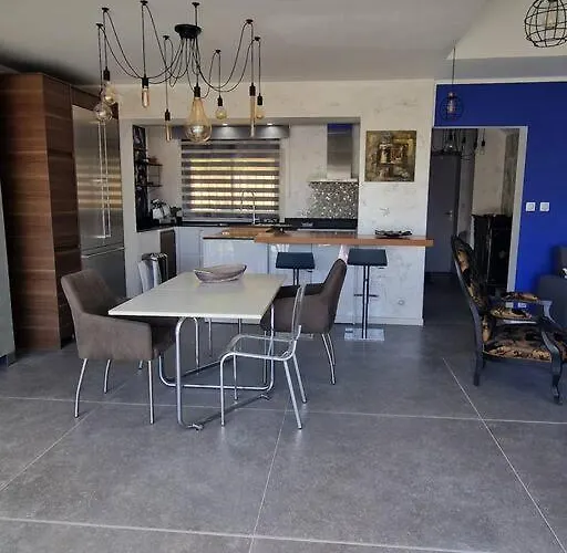 Superbe Contemporaine Vue Dans Résidence Avec Piscine Et Tennis Villa *