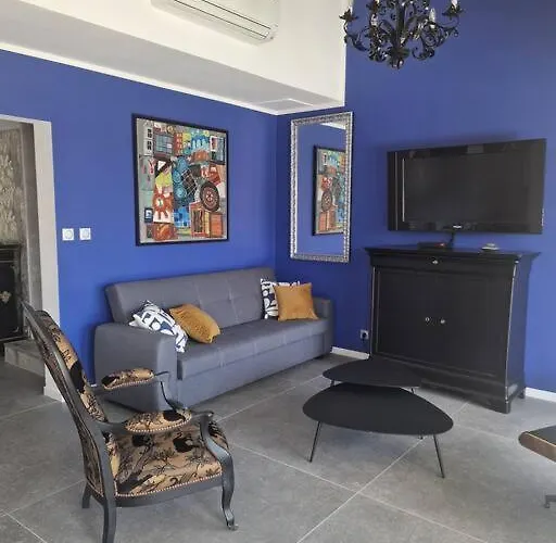 Superbe Contemporaine Vue Dans Résidence Avec Piscine Et Tennis Villa *